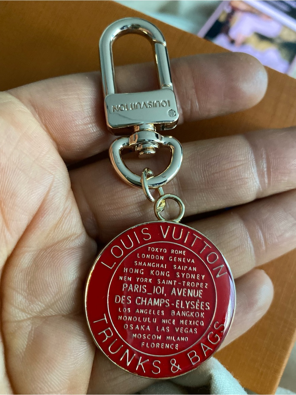 Unbranded Red Trunks & Bags Key Holder Charm